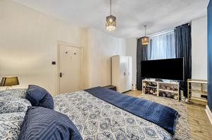 Bedroom 1a- click for photo gallery